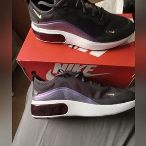 NEW Nike Air Maz Dia - Never worn